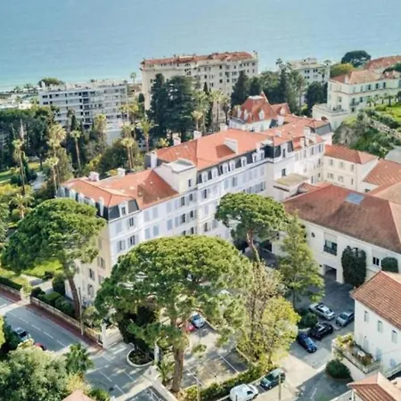 Palais T2 300m De La Parking En Apartment