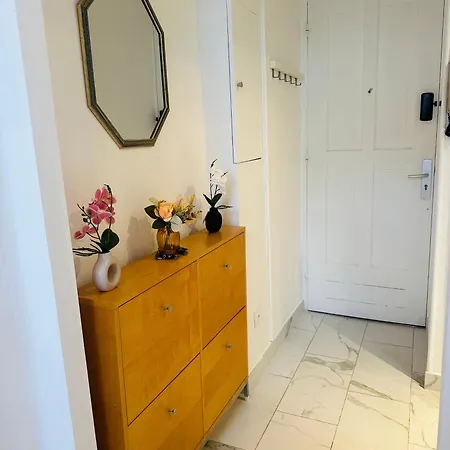 Apartment Palais T2 300m De La Parking En *