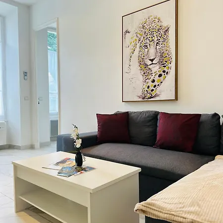 Palais T2 300m De La Parking En Apartment *